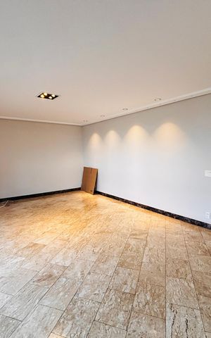Apartamento para alugar com 200m², 5 quartos e 3 vagas Apartamento para alugar com 200m², 5 quartos e 3 vagasSala