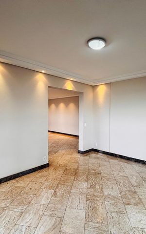Apartamento para alugar com 200m², 5 quartos e 3 vagas Apartamento para alugar com 200m², 5 quartos e 3 vagasSala