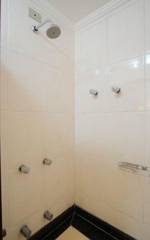 Apartamento para alugar com 156m², 4 quartos e 3 vagasBanheiro Social