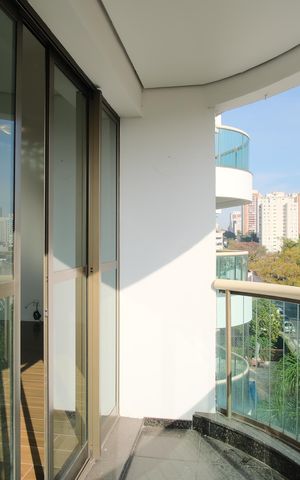 Apartamento para alugar com 156m², 4 quartos e 3 vagasVaranda da Sala
