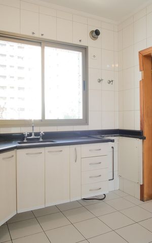 Apartamento para alugar com 156m², 4 quartos e 3 vagasCozinha