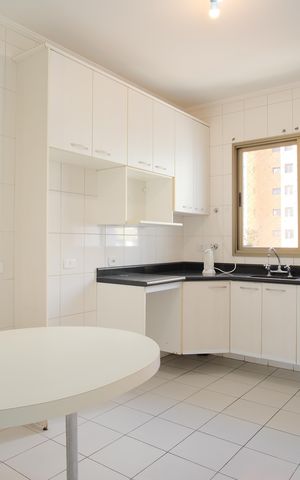 Apartamento para alugar com 156m², 4 quartos e 3 vagasCozinha
