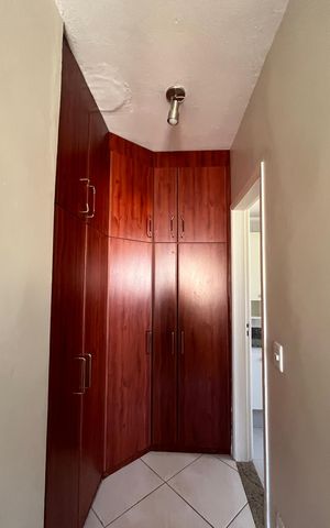 Apartamento à venda com 87m², 1 quarto e 1 vaga Apartamento à venda com 87m², 1 quarto e 1 vagaCorredor