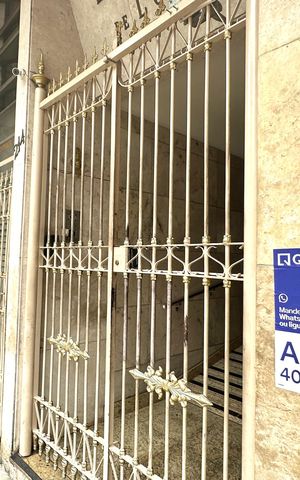 Apartamento à venda com 105m², 3 quartos e sem vaga Apartamento à venda com 105m², 3 quartos e sem vagaPlaquinha