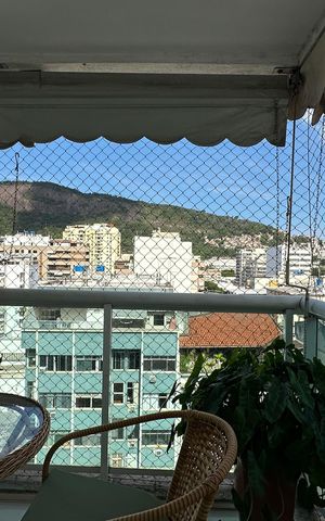 Apartamento à venda com 136m², 3 quartos e 2 vagas Apartamento à venda com 136m², 3 quartos e 2 vagasVaranda da Suíte