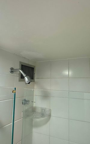 Apartamento à venda com 136m², 3 quartos e 2 vagas Apartamento à venda com 136m², 3 quartos e 2 vagasBanheiro social