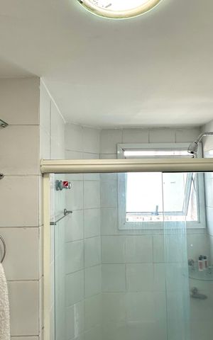 Apartamento à venda com 136m², 3 quartos e 2 vagas Apartamento à venda com 136m², 3 quartos e 2 vagasBanheiro da Suíte