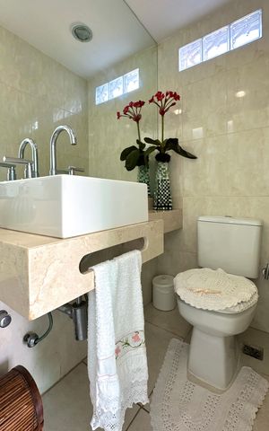 Apartamento à venda com 136m², 3 quartos e 2 vagas Apartamento à venda com 136m², 3 quartos e 2 vagasCobertura