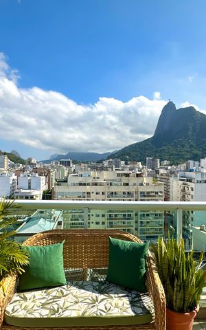 Apartamento à venda com 136m², 3 quartos e 2 vagas Apartamento à venda com 136m², 3 quartos e 2 vagasÁrea comum