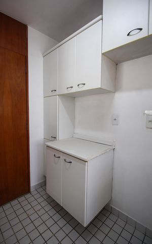 Apartamento à venda com 80m², 3 quartos e 2 vagasCozinha