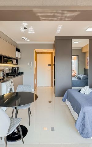 Studio à venda com 33m², 1 quarto e 1 vaga Studio à venda com 33m², 1 quarto e 1 vagaStudio