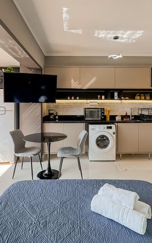 Studio à venda com 33m², 1 quarto e 1 vaga Studio à venda com 33m², 1 quarto e 1 vagaStudio