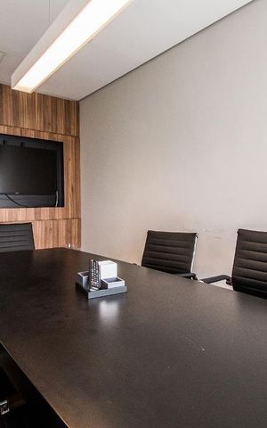 Studio à venda com 33m², 1 quarto e 1 vaga Studio à venda com 33m², 1 quarto e 1 vagaÁrea comum - Sala de Reunião