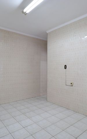 Casa para alugar com 90m², 3 quartos e 2 vagasCozinha