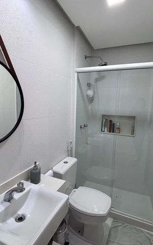 Apartamento à venda com 83m², 3 quartos e 2 vagas Apartamento à venda com 83m², 3 quartos e 2 vagasBanheiro social
