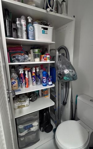 Apartamento à venda com 83m², 3 quartos e 2 vagas Apartamento à venda com 83m², 3 quartos e 2 vagasDespensa