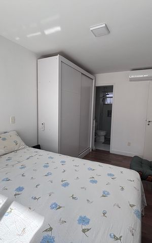 Apartamento à venda com 83m², 3 quartos e 2 vagas Apartamento à venda com 83m², 3 quartos e 2 vagasSuíte