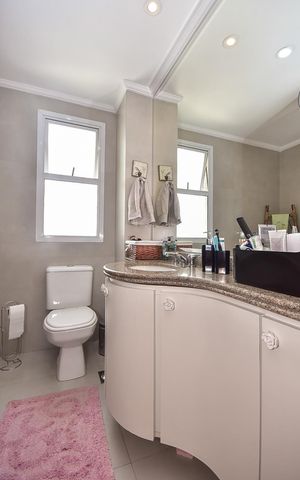 Apartamento à venda com 112m², 2 quartos e 2 vagasBanheiro Suíte 2