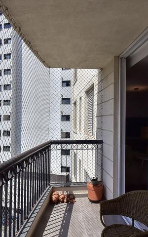Apartamento à venda com 112m², 2 quartos e 2 vagasVaranda