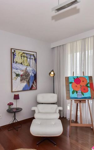 Apartamento à venda com 112m², 2 quartos e 2 vagasSala