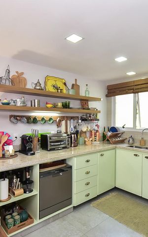Apartamento à venda com 112m², 2 quartos e 2 vagasCozinha
