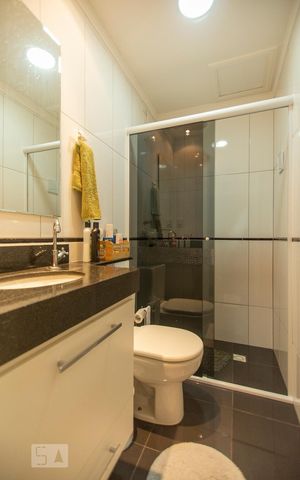 Apartamento à venda com 68m², 2 quartos e 1 vaga
