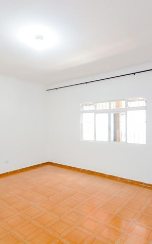 Casa para alugar com 100m², 2 quartos e 1 vagaSala