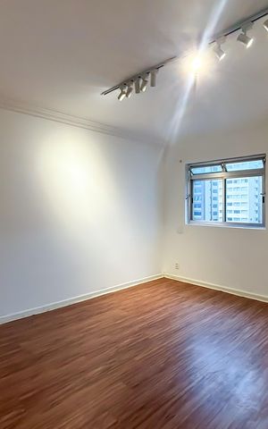 Apartamento à venda com 74m², 2 quartos e sem vaga Apartamento à venda com 74m², 2 quartos e sem vagaSala