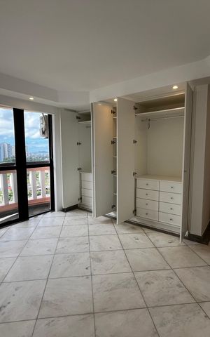Apartamento para alugar com 143m², 4 quartos e 2 vagas Apartamento para alugar com 143m², 4 quartos e 2 vagasQuarto Suíte