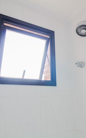 Apartamento à venda com 106m², 3 quartos e 3 vagas Apartamento à venda com 106m², 3 quartos e 3 vagasBanheiro da Suíte