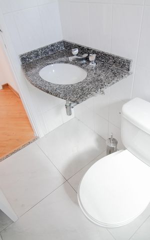 Apartamento à venda com 106m², 3 quartos e 3 vagas Apartamento à venda com 106m², 3 quartos e 3 vagasBanheiro Social