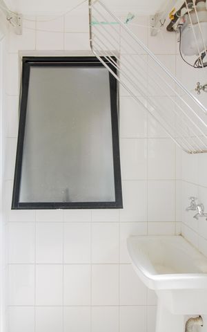 Apartamento à venda com 106m², 3 quartos e 3 vagas Apartamento à venda com 106m², 3 quartos e 3 vagasÁrea de Serviço