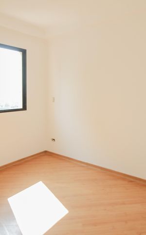 Apartamento à venda com 106m², 3 quartos e 3 vagas Apartamento à venda com 106m², 3 quartos e 3 vagasQuarto 1