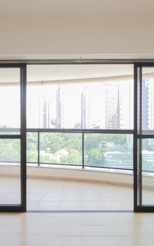 Apartamento à venda com 106m², 3 quartos e 3 vagas Apartamento à venda com 106m², 3 quartos e 3 vagasVaranda