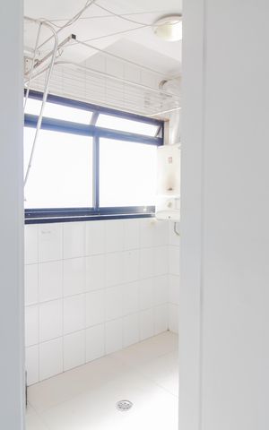 Apartamento à venda com 106m², 3 quartos e 3 vagas Apartamento à venda com 106m², 3 quartos e 3 vagasBanheiro de Serviço