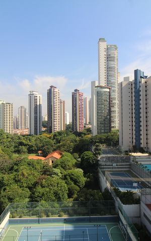 Apartamento à venda com 106m², 3 quartos e 3 vagas Apartamento à venda com 106m², 3 quartos e 3 vagasVista da Varanda