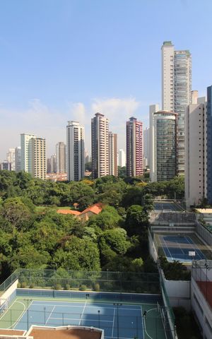 Apartamento à venda com 106m², 3 quartos e 3 vagas Apartamento à venda com 106m², 3 quartos e 3 vagasVista da Suíte
