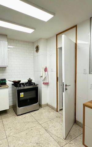 Apartamento à venda com 200m², 4 quartos e 1 vaga Apartamento à venda com 200m², 4 quartos e 1 vagaCozinha