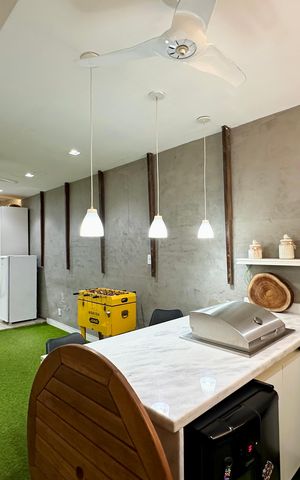 Apartamento à venda com 200m², 4 quartos e 1 vaga Apartamento à venda com 200m², 4 quartos e 1 vagaÁrea interna