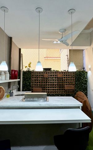 Apartamento à venda com 200m², 4 quartos e 1 vaga Apartamento à venda com 200m², 4 quartos e 1 vagaÁrea interna