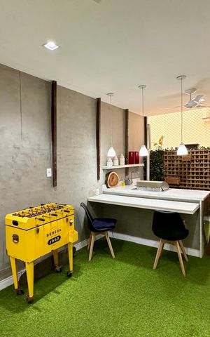 Apartamento à venda com 200m², 4 quartos e 1 vaga Apartamento à venda com 200m², 4 quartos e 1 vagaÁrea interna