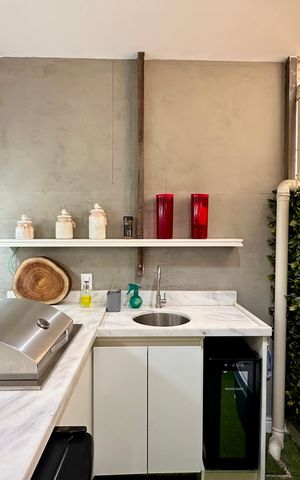 Apartamento à venda com 200m², 4 quartos e 1 vaga Apartamento à venda com 200m², 4 quartos e 1 vagaÁrea interna