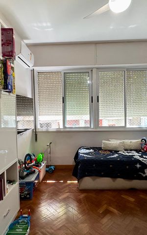 Apartamento à venda com 200m², 4 quartos e 1 vaga Apartamento à venda com 200m², 4 quartos e 1 vagaQuarto 1