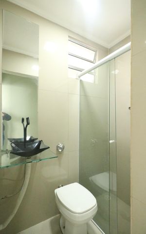 Casa à venda com 112m², 2 quartos e 1 vaga Casa à venda com 112m², 2 quartos e 1 vagaBanheiro Social