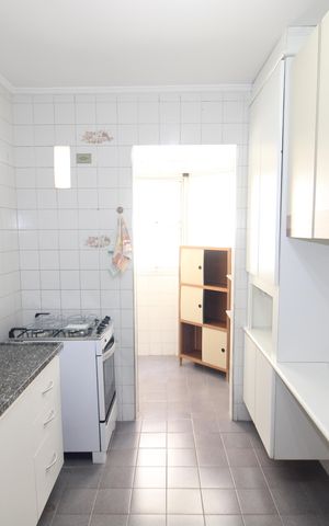 Apartamento para alugar com 64m², 2 quartos e 1 vagaCozinha