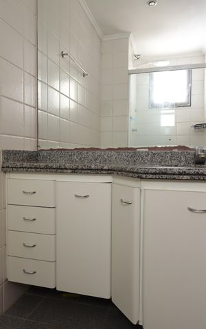Apartamento para alugar com 66m², 2 quartos e 2 vagasBanheiro Social