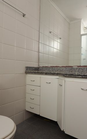 Apartamento para alugar com 66m², 2 quartos e 2 vagasBanheiro Social