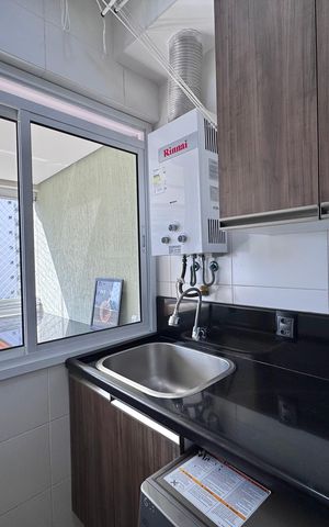 Apartamento para alugar com 70m², 2 quartos e 1 vaga Apartamento para alugar com 70m², 2 quartos e 1 vagaCozinha e Área de Serviço