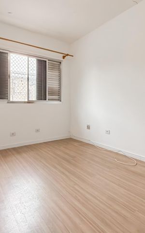 Casa à venda com 300m², 4 quartos e 5 vagas Casa à venda com 300m², 4 quartos e 5 vagasSuíte 2
