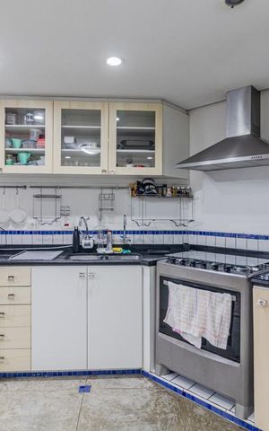 Apartamento para alugar com 146m², 3 quartos e 1 vagaCozinha